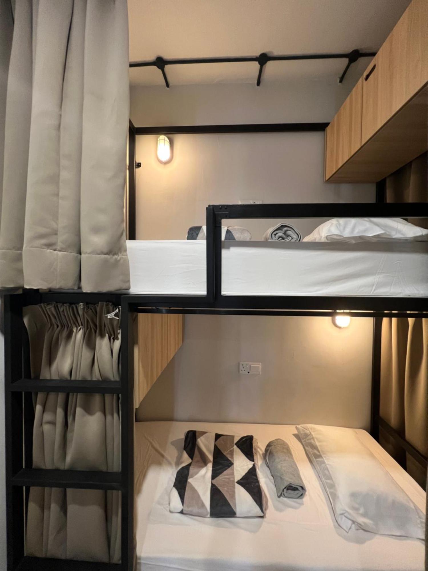 6-Bed Mixed Dormitory Room